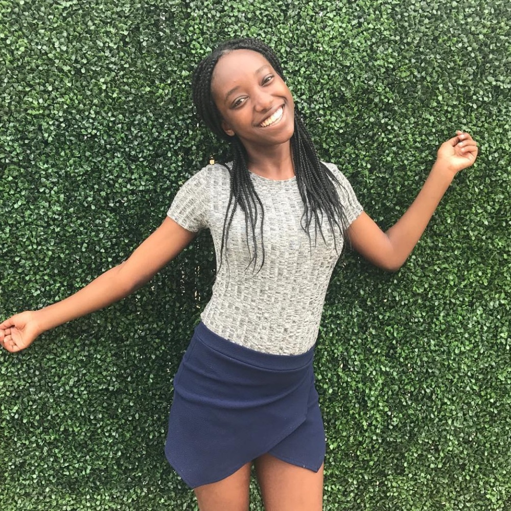 Navy mini skort